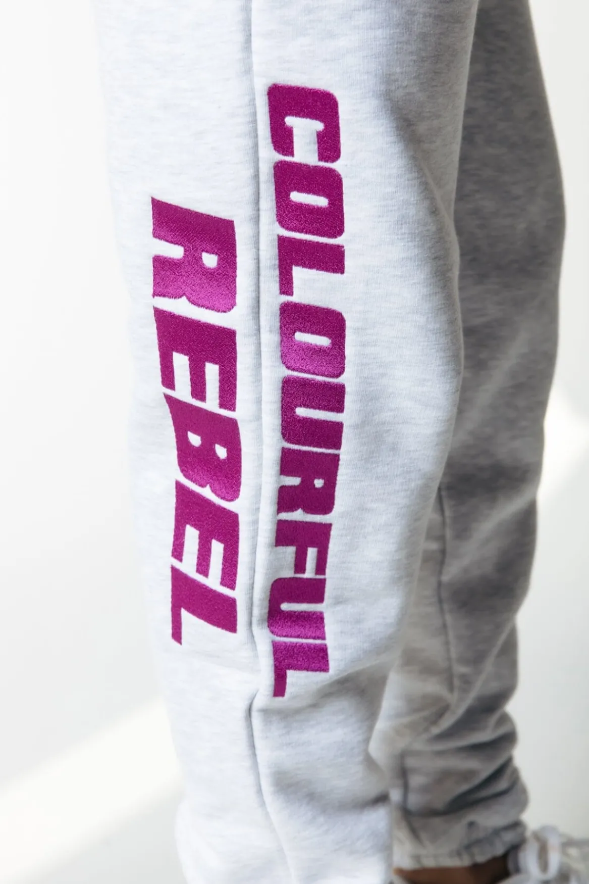 Broeken*Colourful Rebel Joelle Logo Jogger Pants | Light grey melange Lightgreymelange