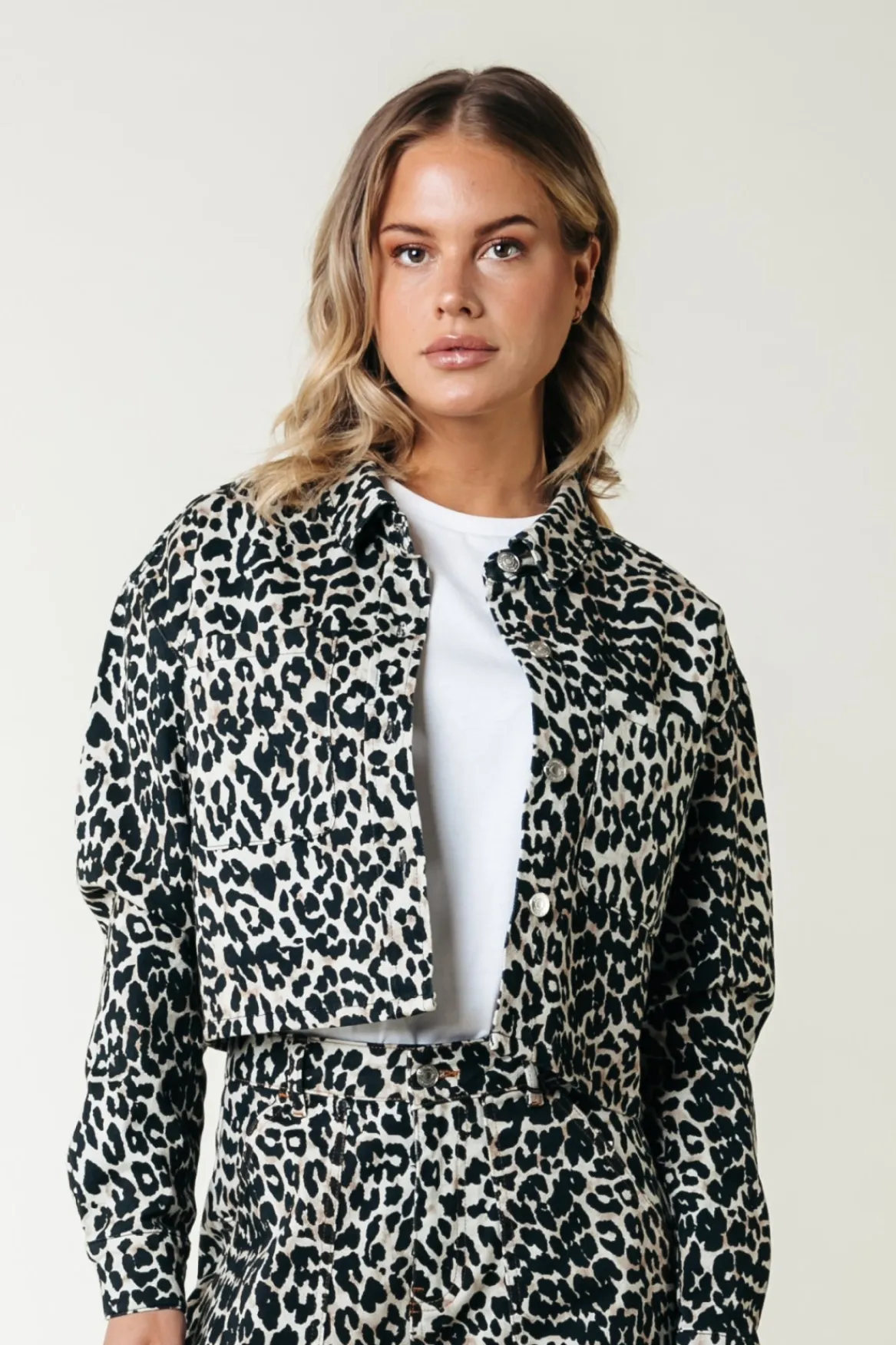 Blouses*Colourful Rebel Olle Leopard Cropped Denim Blouse | Beige